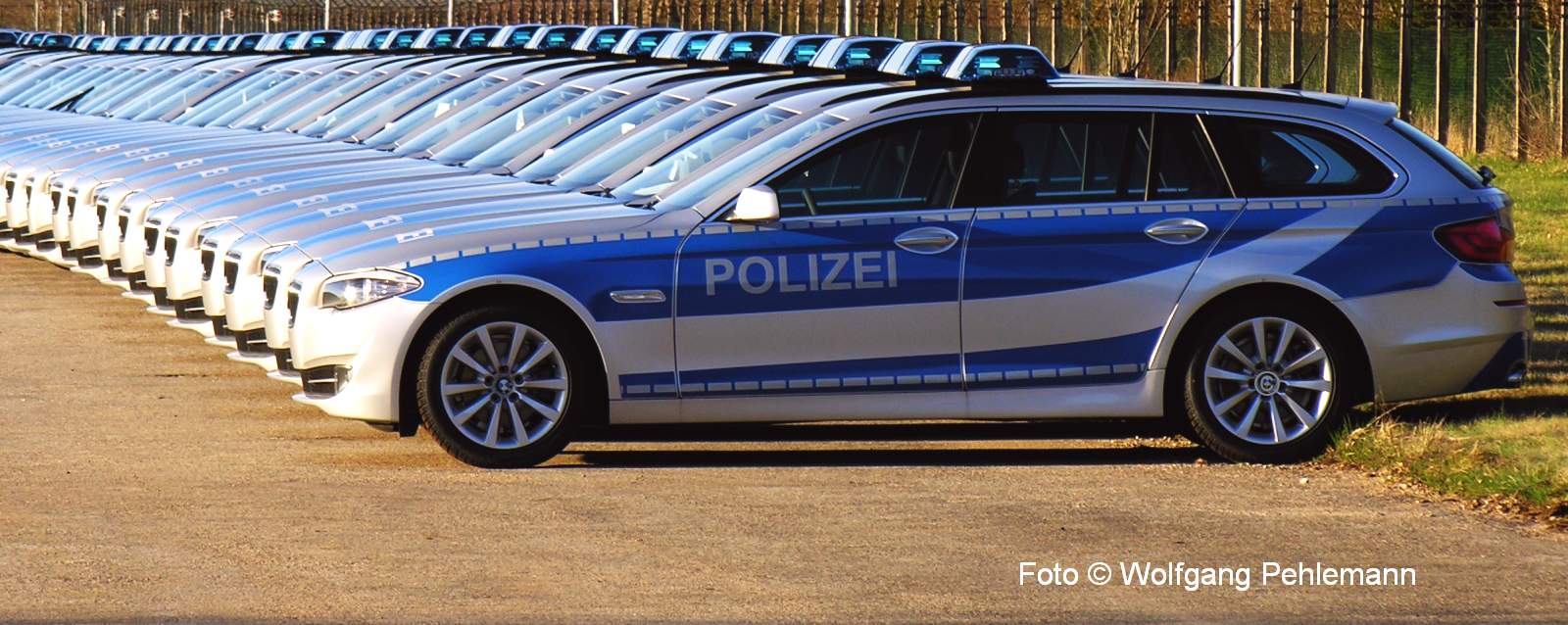 Einsatzfahrzeuge für die Bundespolizei Fabr BMW - keine Fotomontage - Foto 2011 Wolfgang Pehlemann